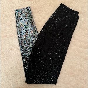 Beyond Yoga High Waisted Black Iridescent Speckle Legging
